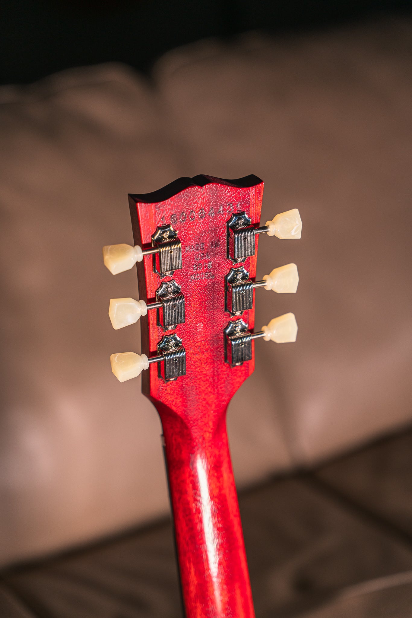 Gibson - 2016 - Les Paul Studio Faded HP in Wine Red