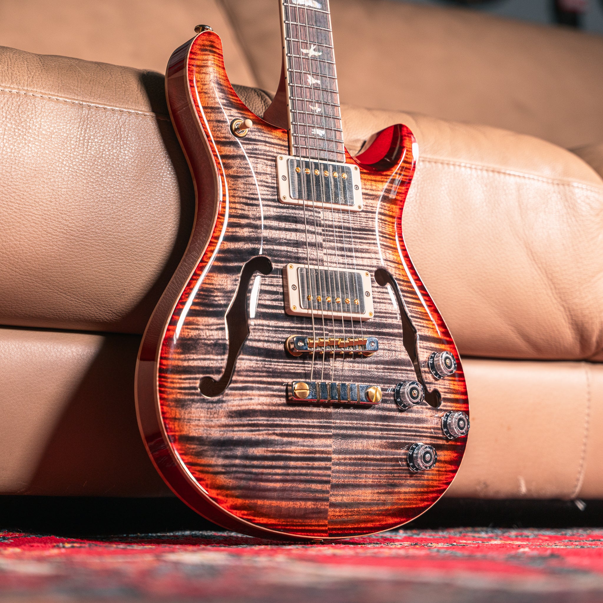 PRS - 2023 - Hollowbody II McCarty 594 10-Top in Charcoal Cherry Burst