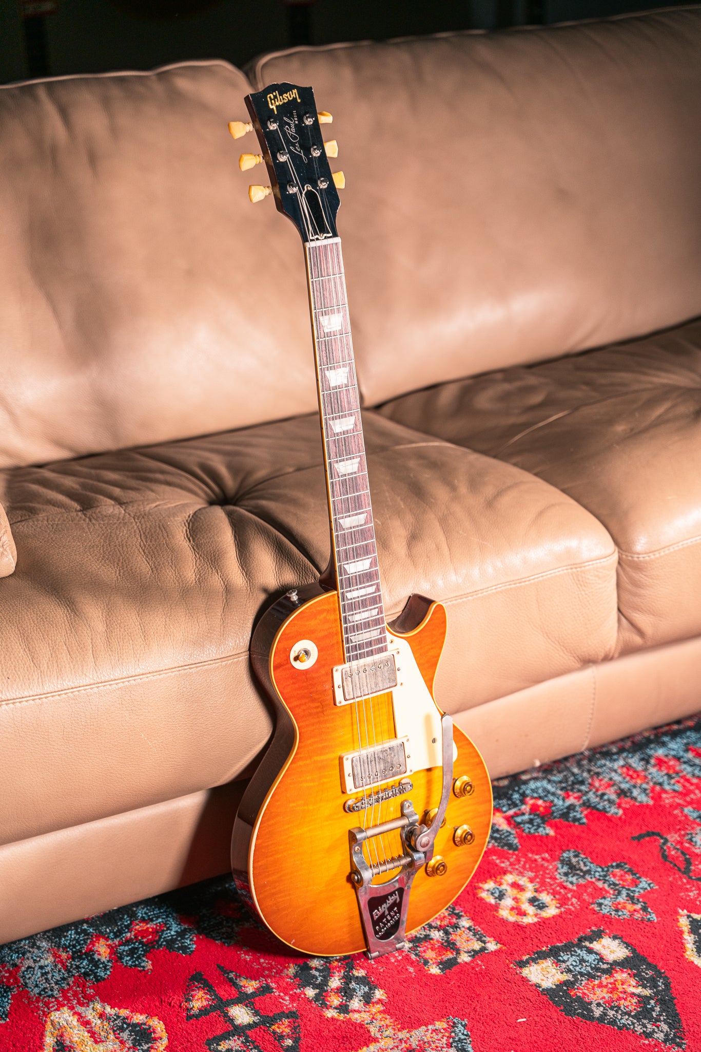 Gibson "Beauty of the Burst" Page 138 Les Paul Standard