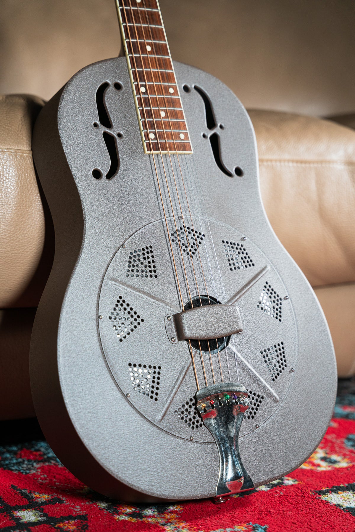National Delphi with Neck Heel Repair Pre-Owned.