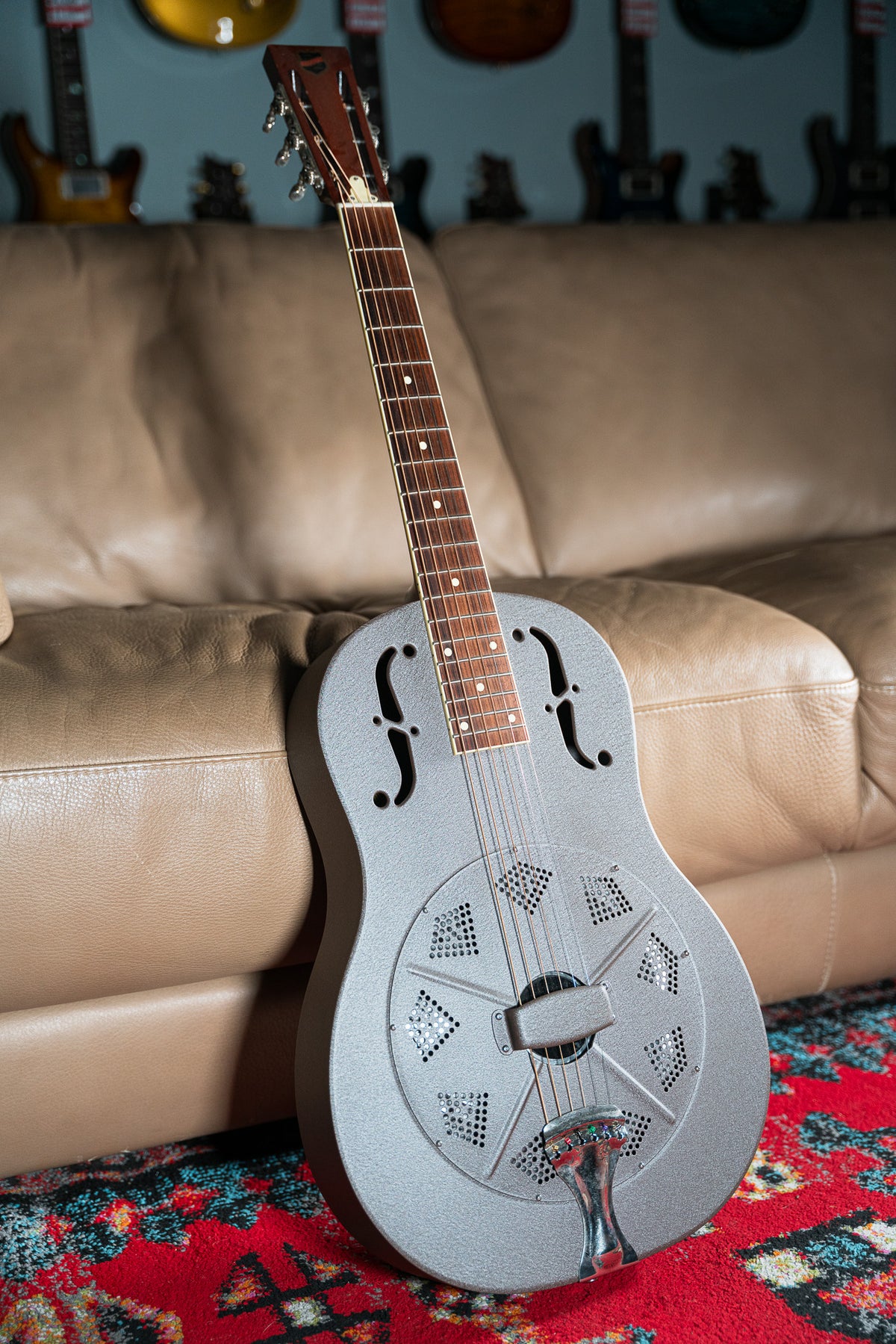National Delphi with Neck Heel Repair Pre-Owned.