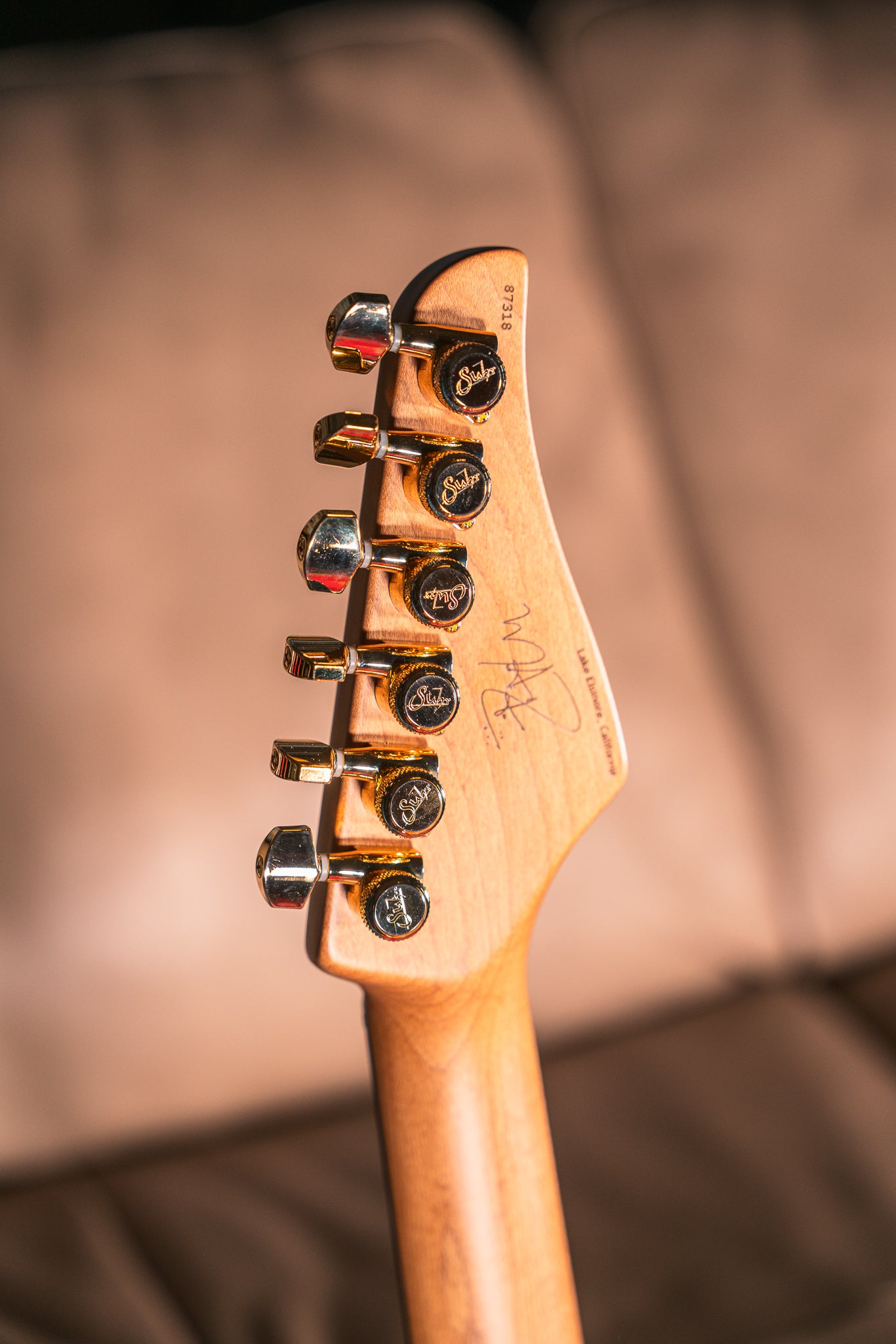 Suhr Mateus Asato Classic T