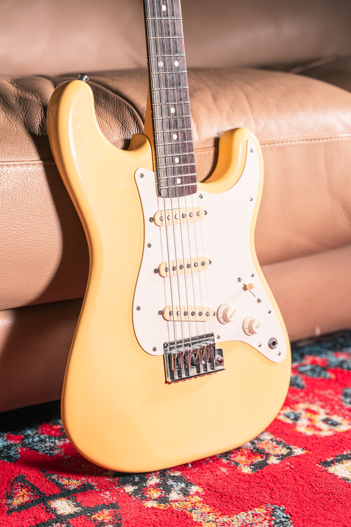 Fender - 1983 - Dan Smith Stratocaster in Olympic White