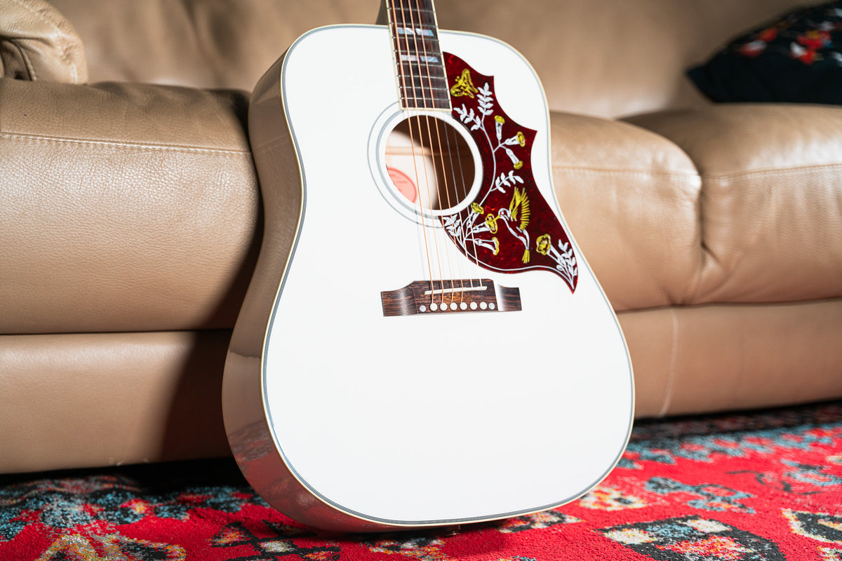 Gibson Hummingbird Maple Alpine White Gloss, Nickel Hardware, L.R. Baggs VTC Pre-Owned