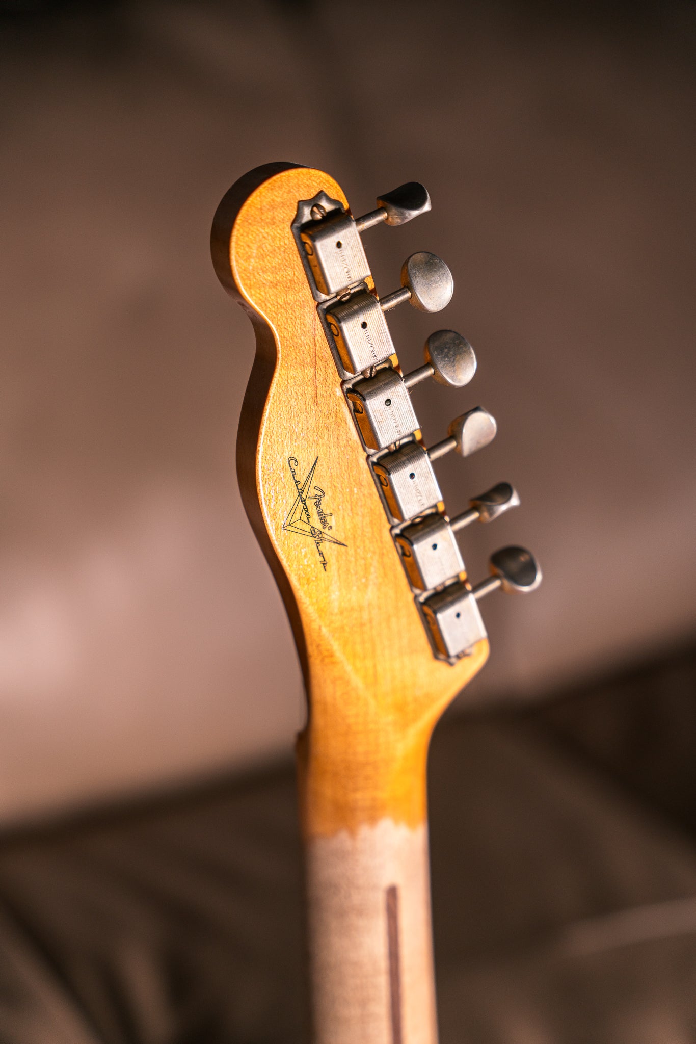 Fender Custom Shop '52 Telecaster Journeyman Relic in Aged Nocaster Blonde