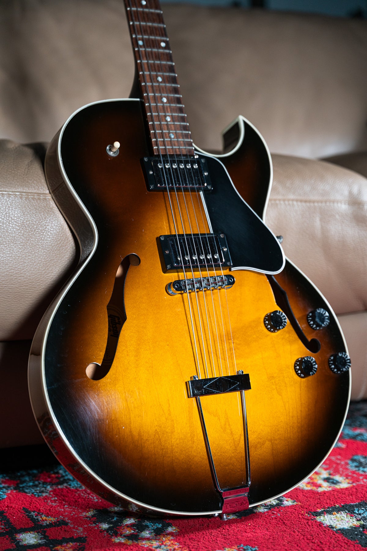 Gibson ES-135 2002 Sunburst Pre-Owned