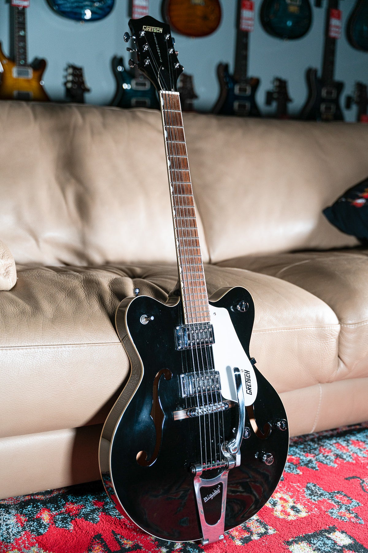 Gretsch G5122 Electromatic Black Pre-Owned with Hardshell Case