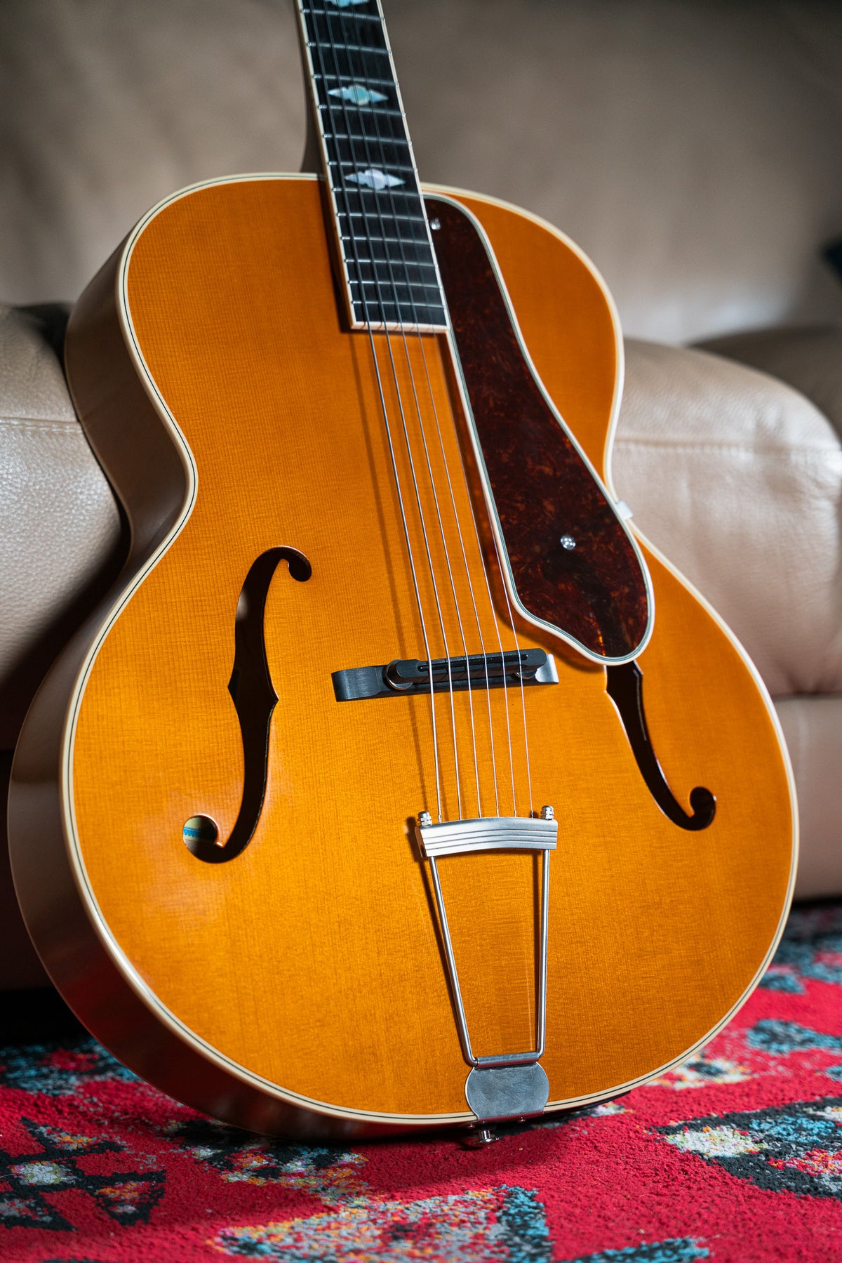 Epiphone Masterbuilt Deluxe/VN Archtop Pre-Owned