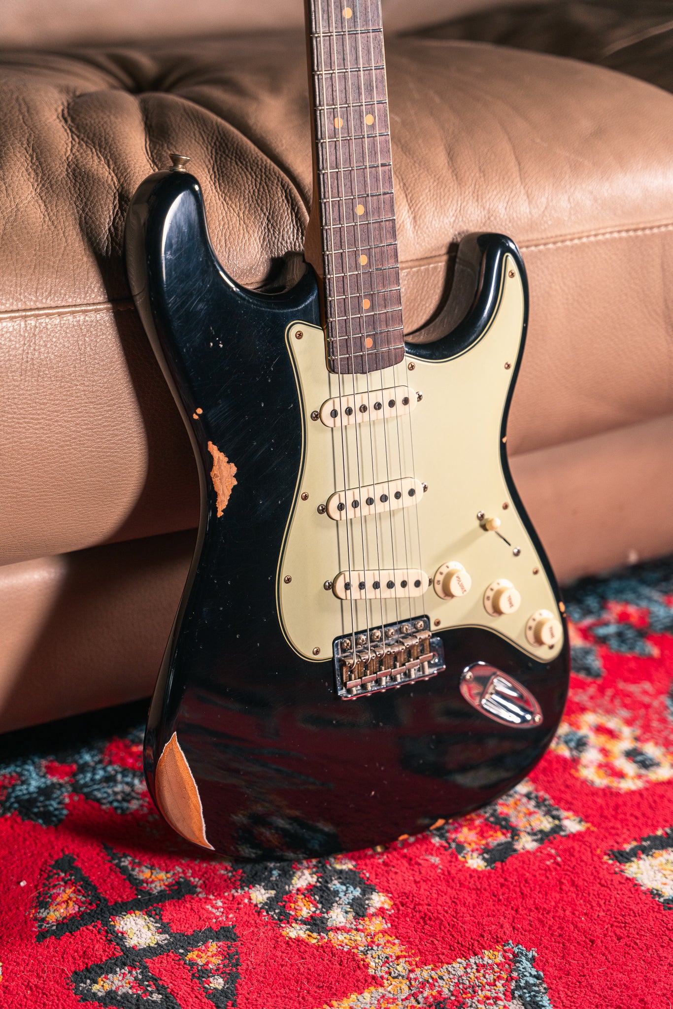 Fender Custom Shop LTD '63 Stratocaster Relic in Aged Black