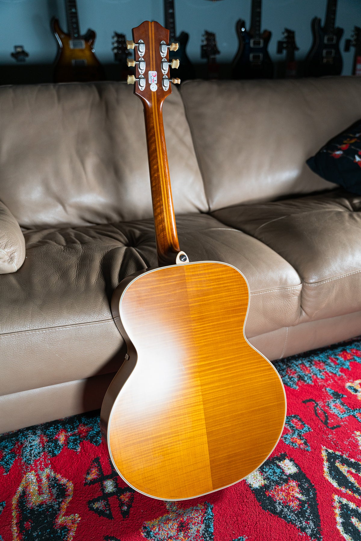 Epiphone Masterbuilt Deluxe/VN Archtop Pre-Owned