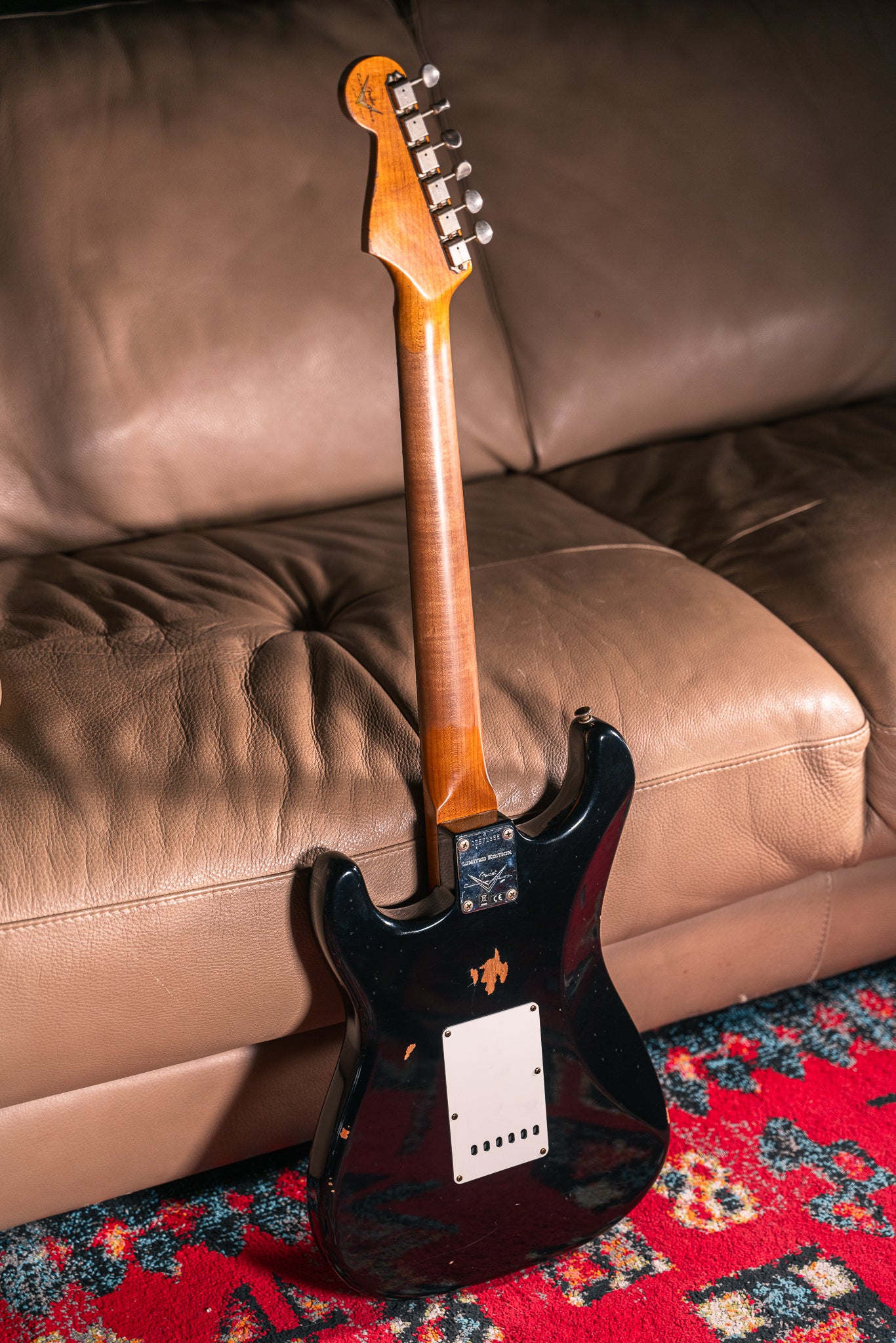Fender Custom Shop LTD '63 Stratocaster Relic in Aged Black