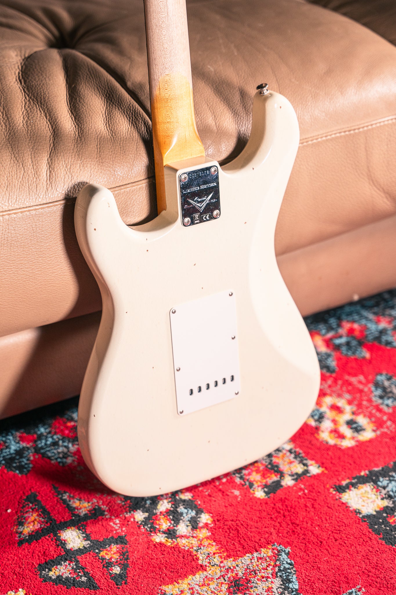 Fender Custom Shop LTD '64 Stratocaster Journeyman Relic in Aged Olympic White