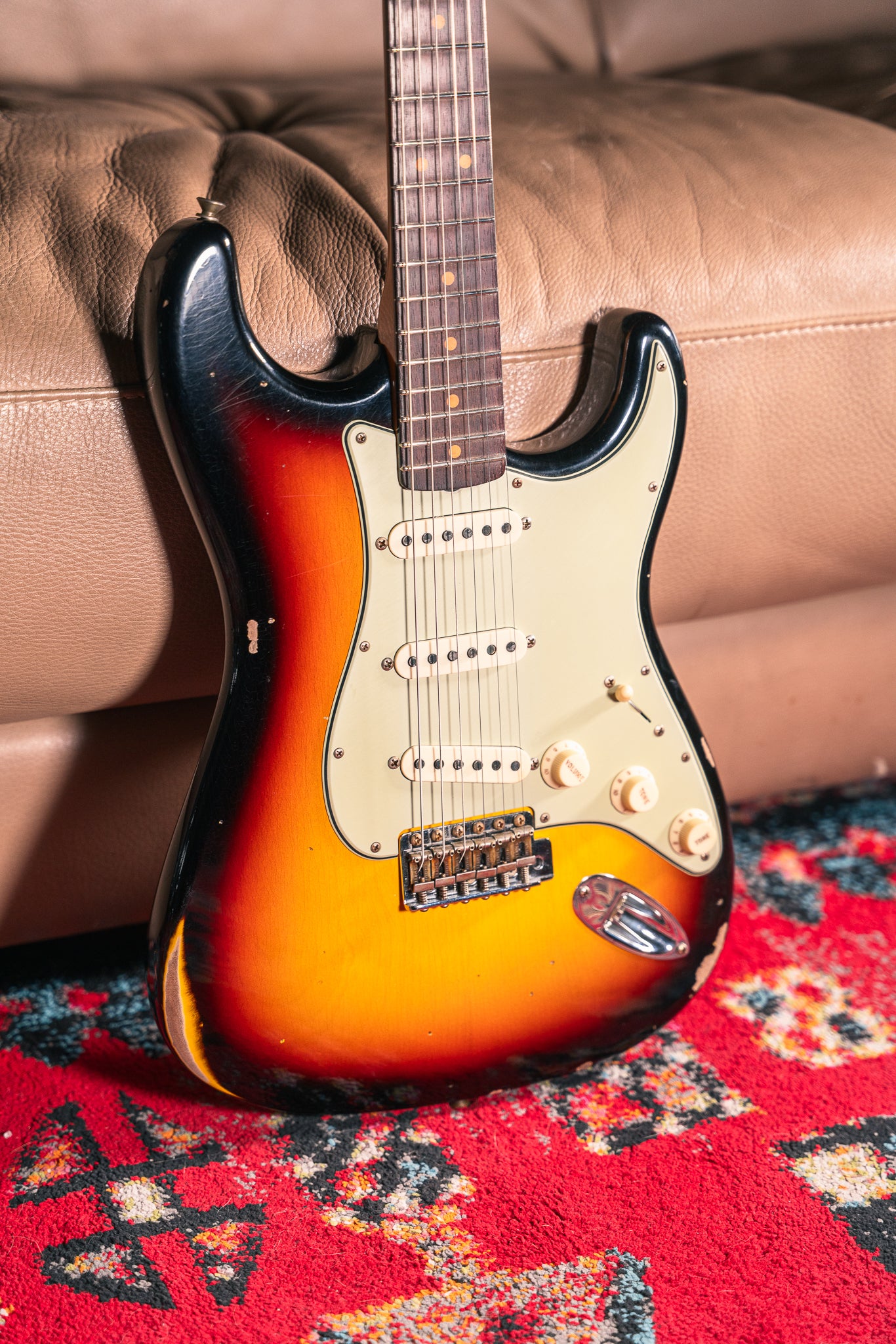 Fender Custom Shop LTD '63 Stratocaster Relic in 3-Tone Sunburst