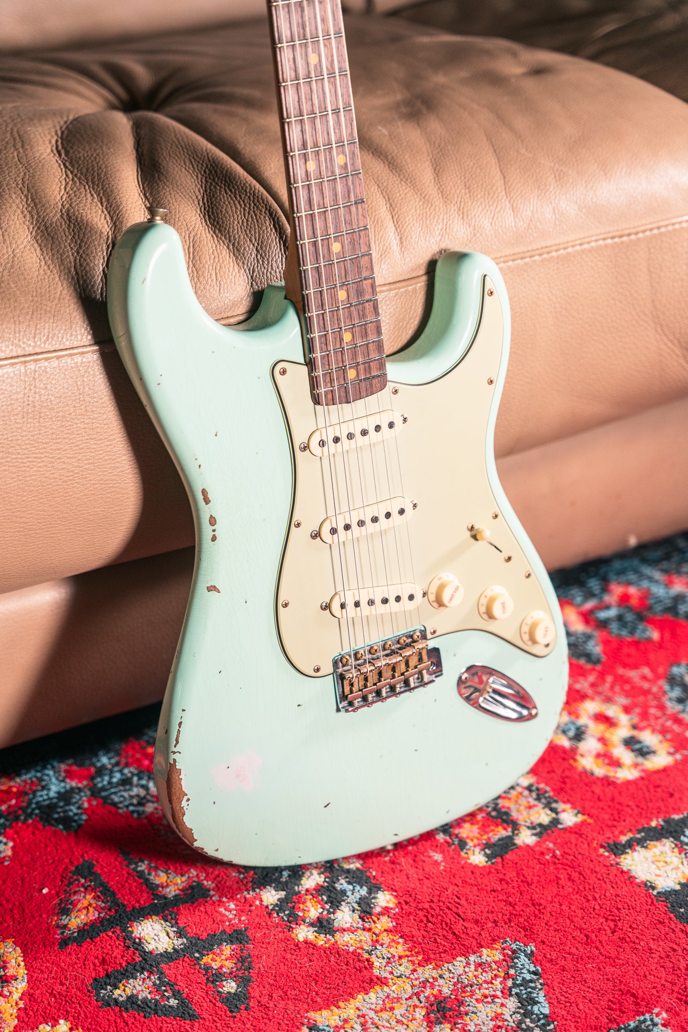 Fender Custom Shop LTD '63 Stratocaster Relic in Super Faded Aged Surf Green