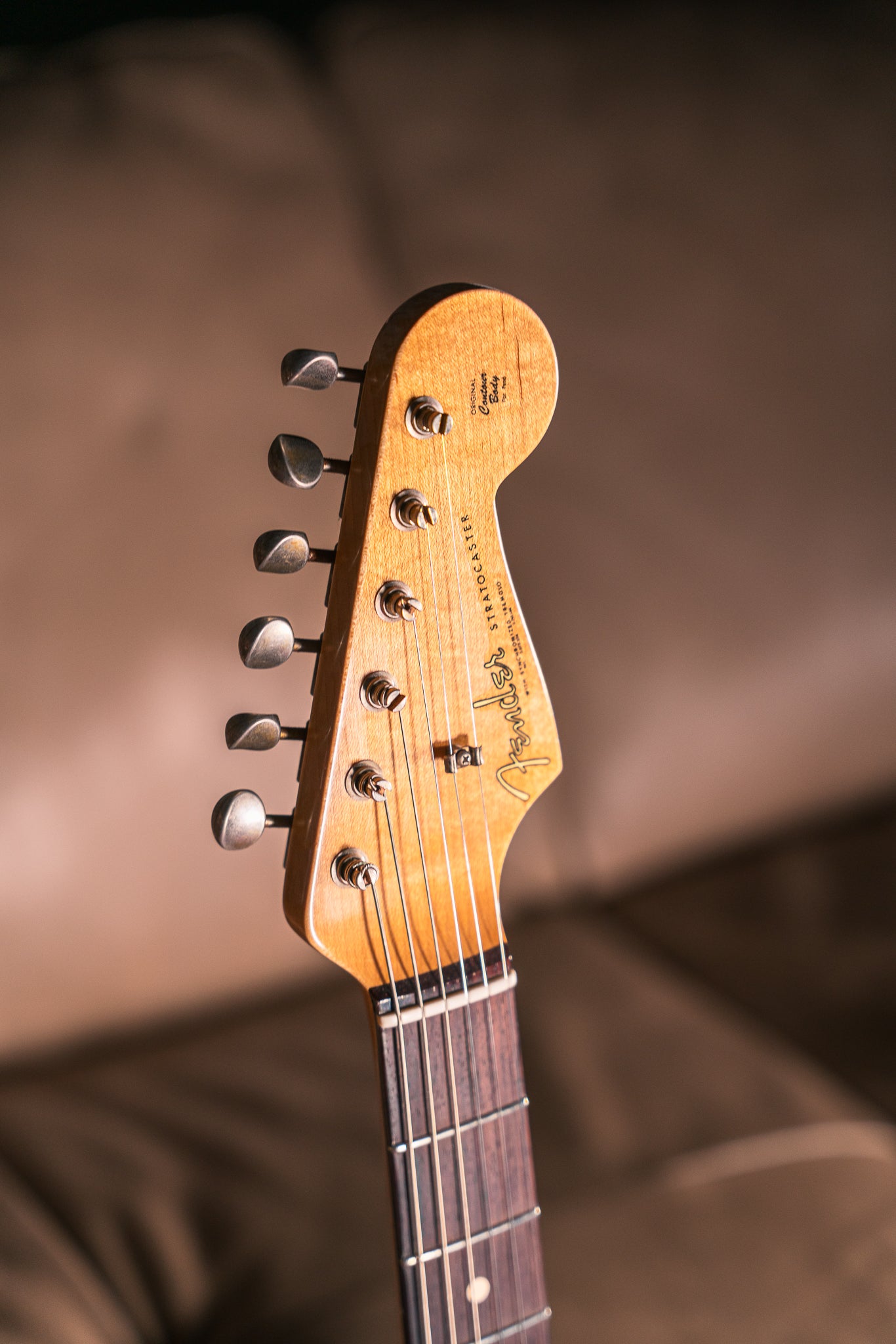 Fender Custom Shop LTD 62/63 Stratocaster Journeyman Relic in Aged Olympic White