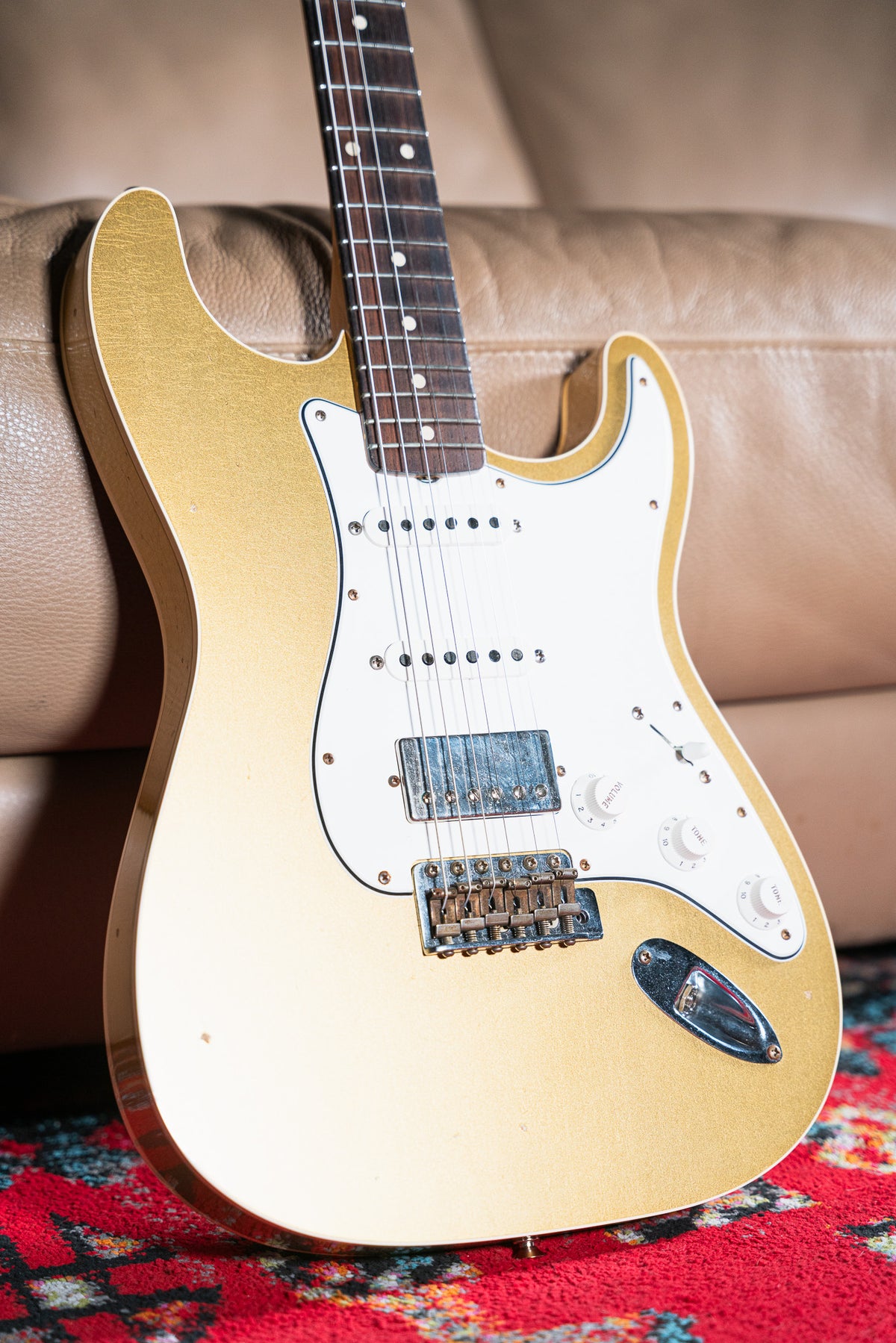 Fender CS Gold Double Bound Strat Aged Pre-Owned