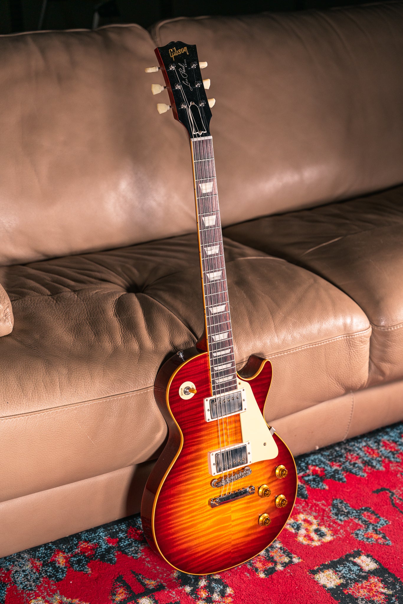 Gibson Beauty of the Burst Page 74 '59 Les Paul Standard VOS