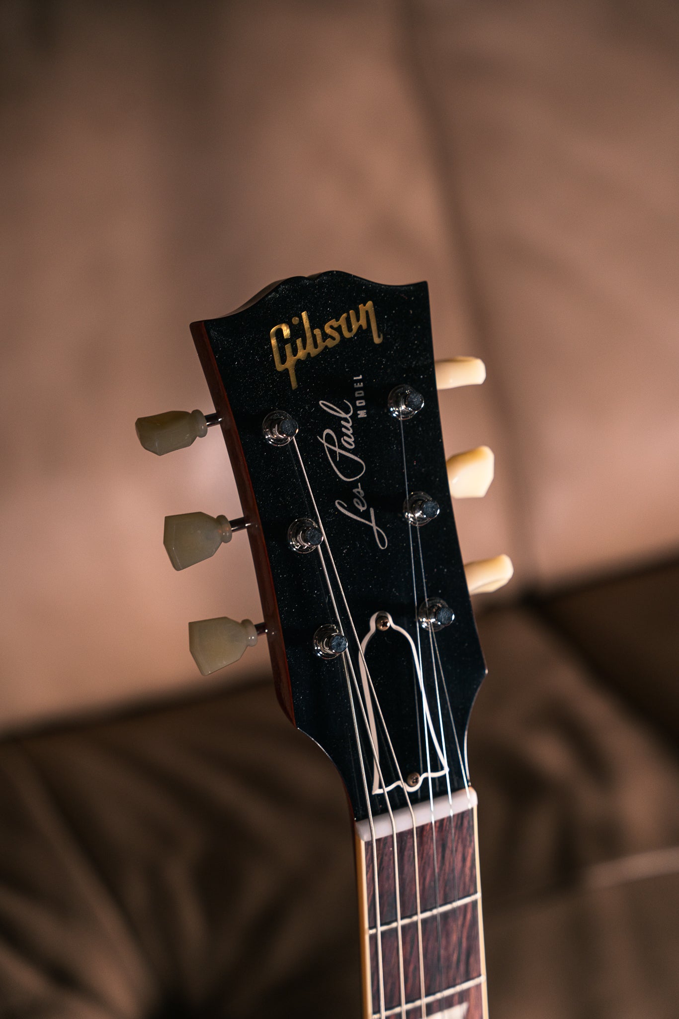 Gibson Beauty of the Burst Page 74 '59 Les Paul Standard VOS