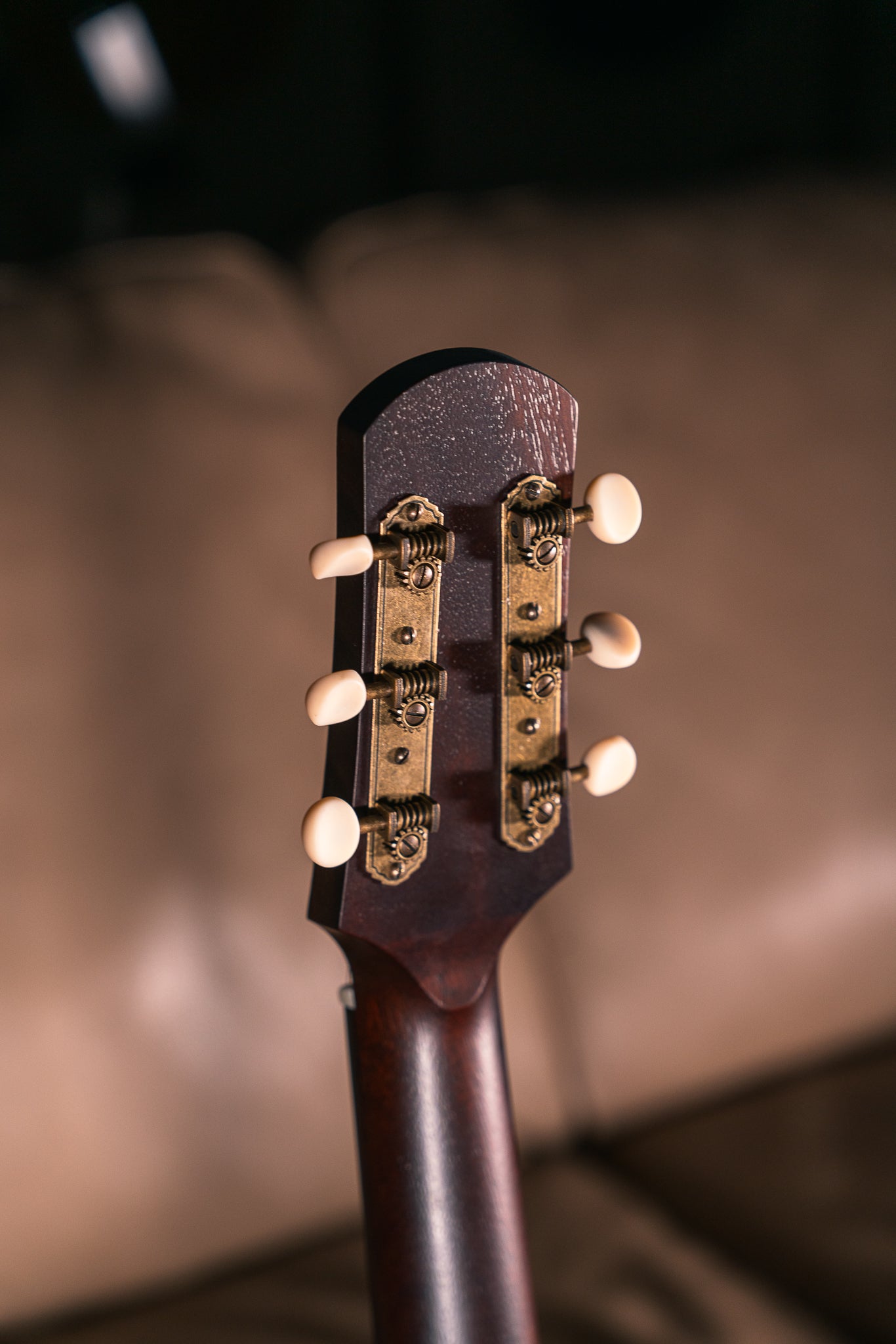 Iris DF in Tobacco Burst