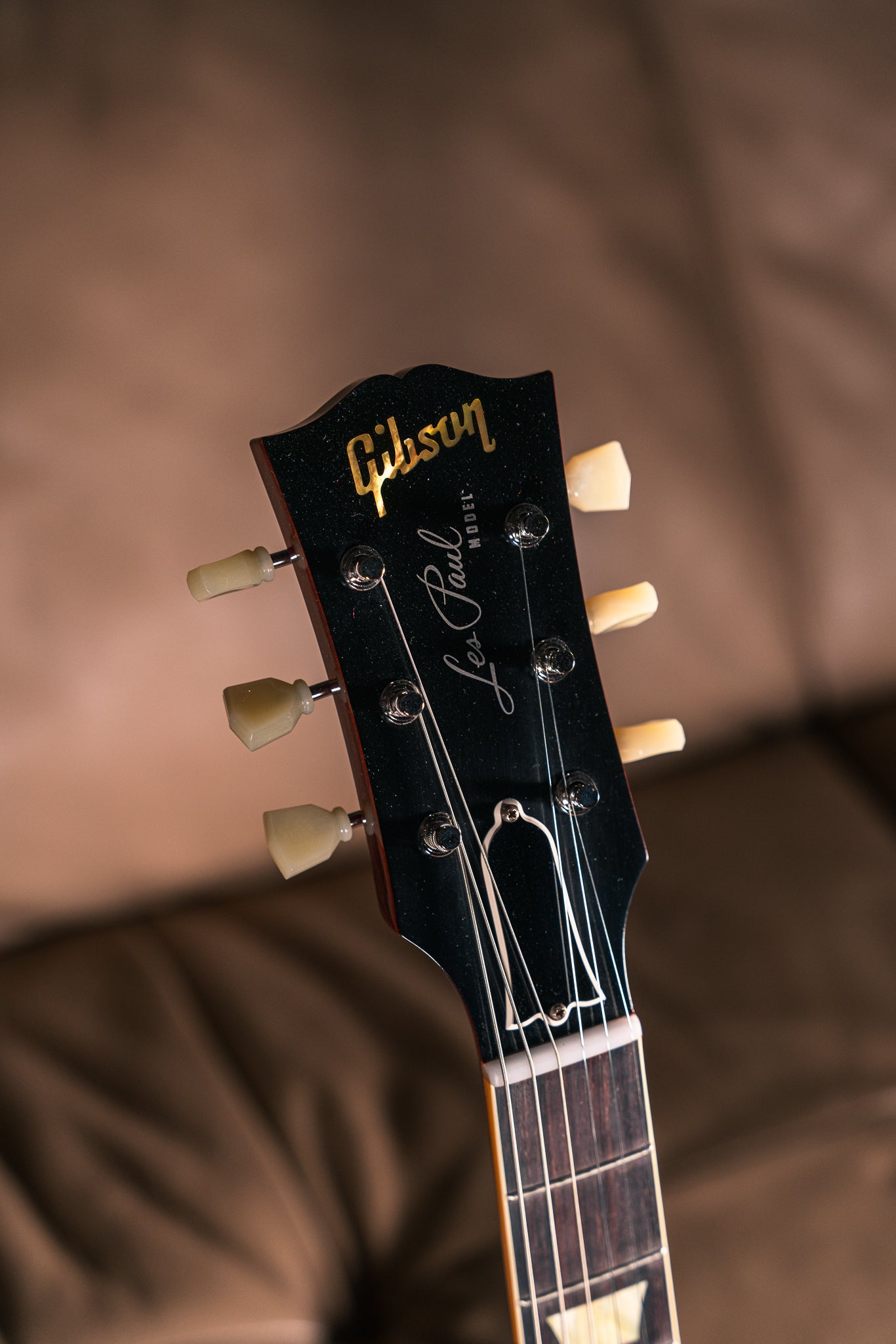 Gibson Custom '58 Les Paul Standard in Washed Cherry Sunburst VOS