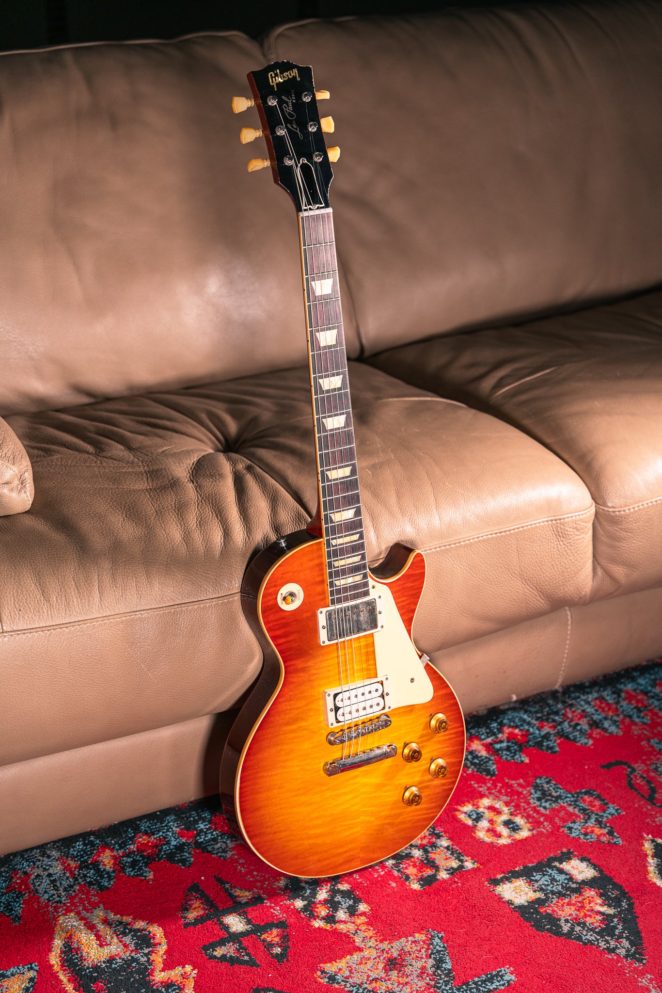 Gibson Custom "The Beauty of the Burst" 1960 Les Paul Standard Page 151