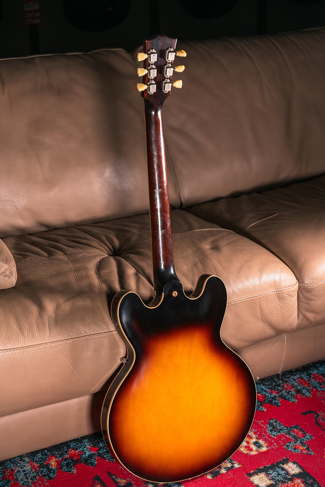 Gibson - 2012 - Memphis Custom Shop ES-335 in Vintage Burst