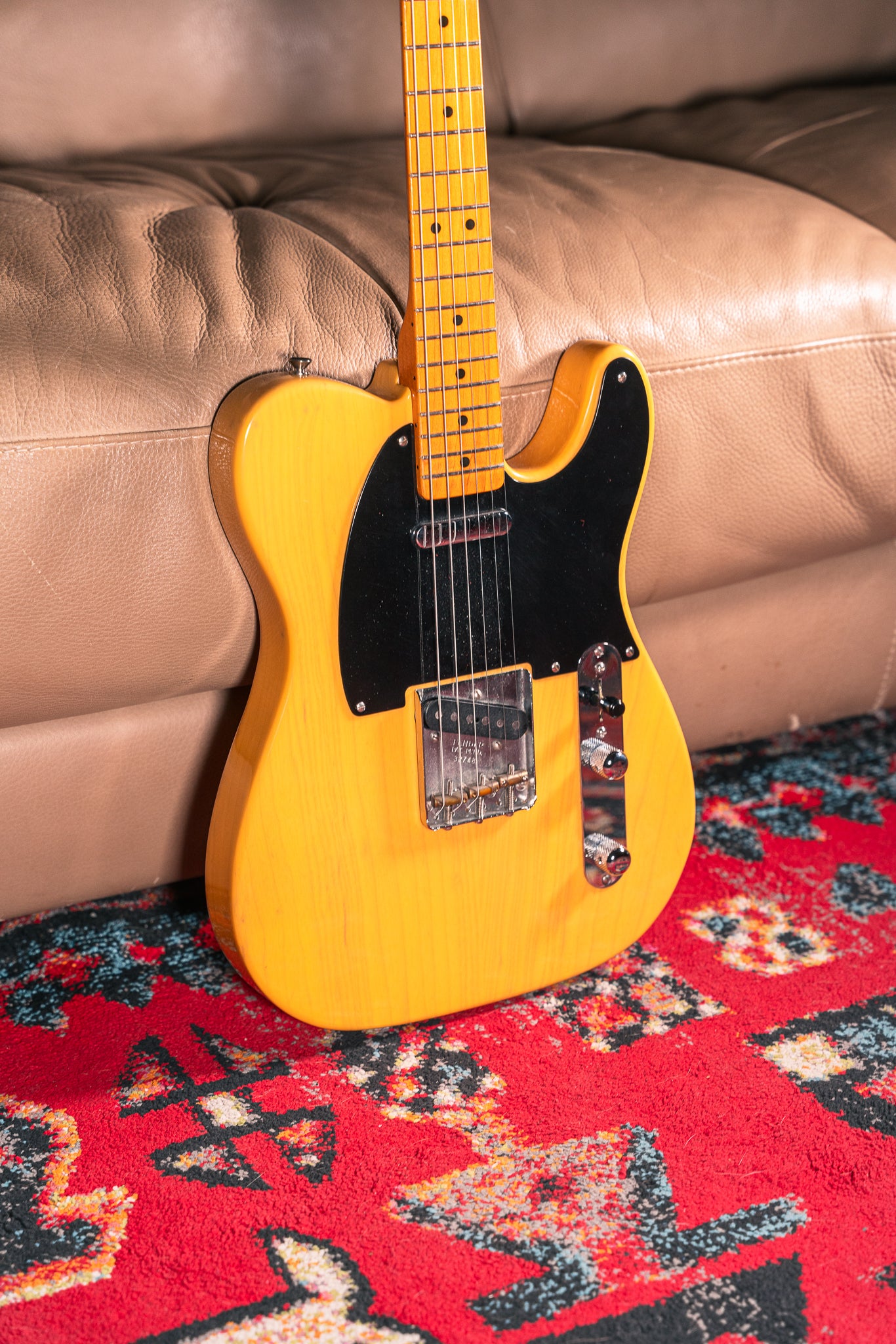 Fender - 1999 - American Vintage '52 Telecaster in Butterscotch Blonde