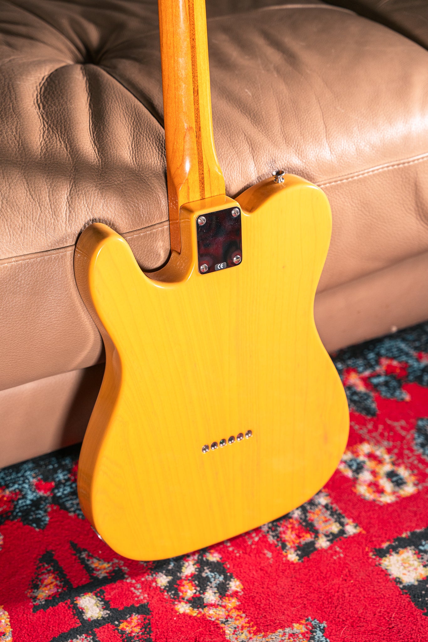 Fender - 1999 - American Vintage '52 Telecaster in Butterscotch Blonde