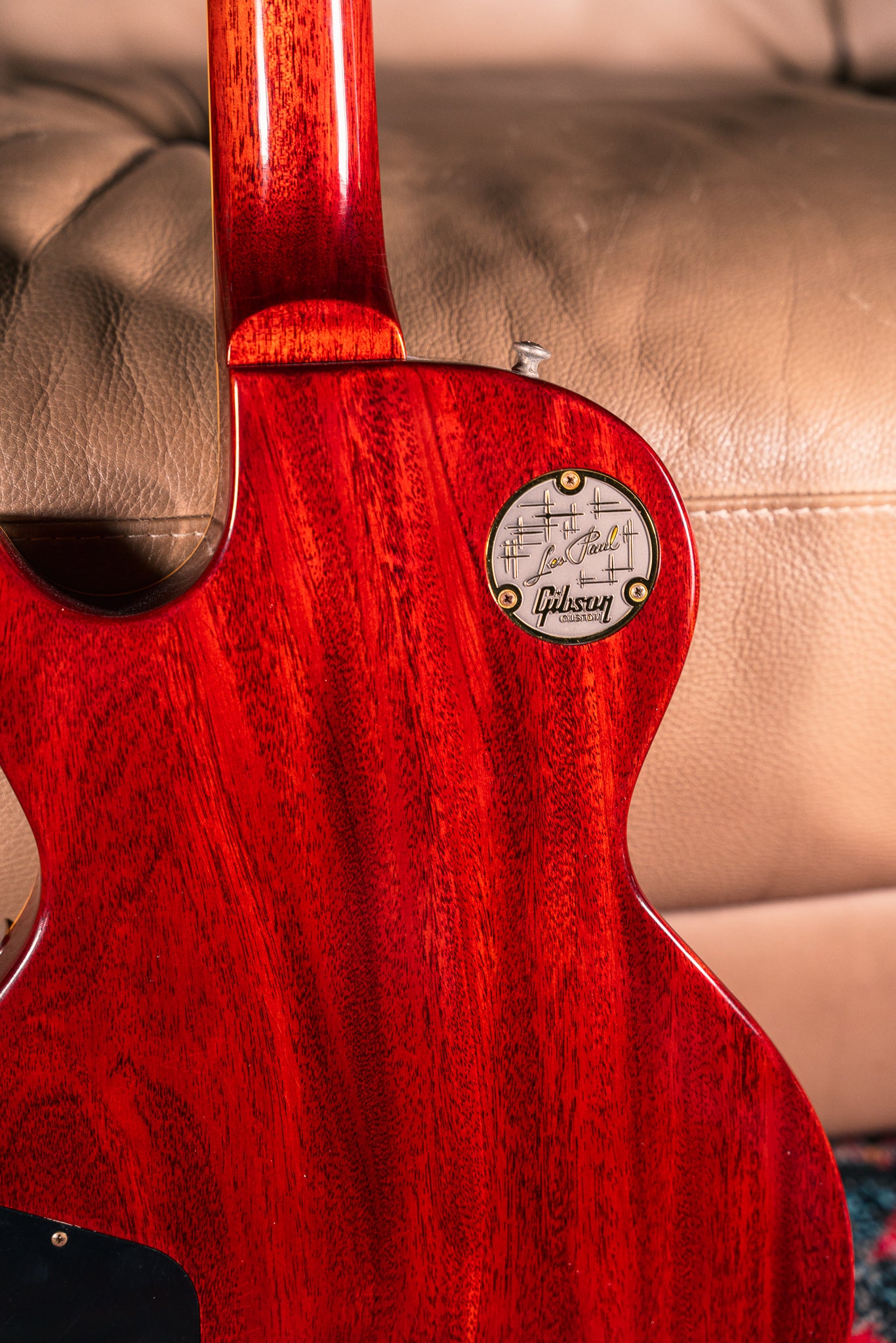 Gibson Custom '58 Les Paul Standard Ultra Light Aged in Washed Cherry Sunburst