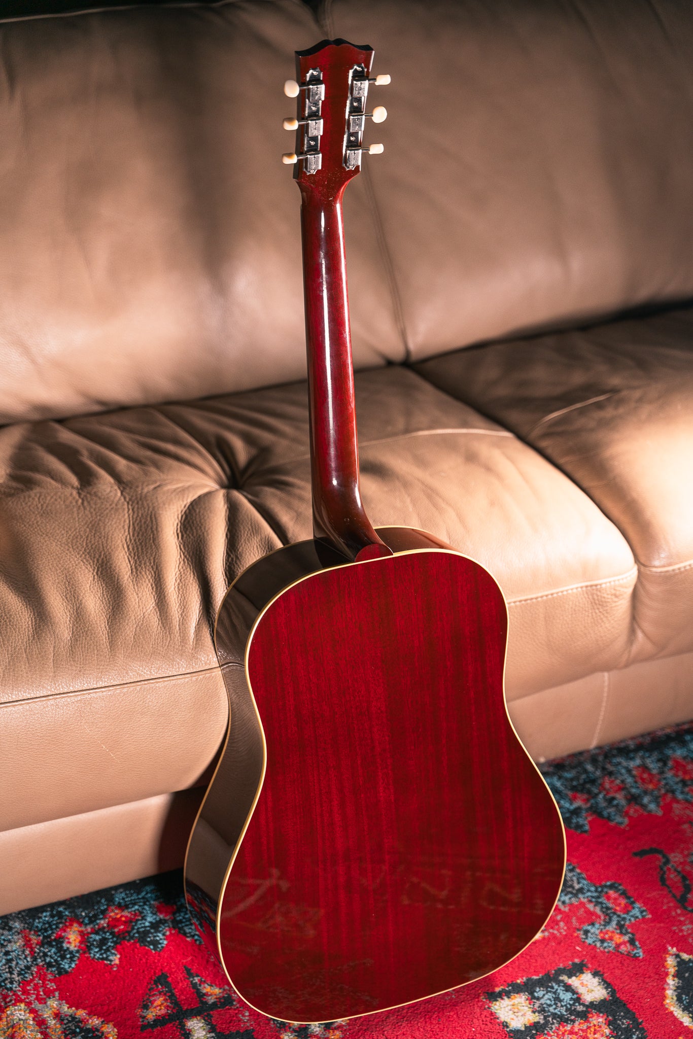 Gibson J-45 '60s Original in Wine Red