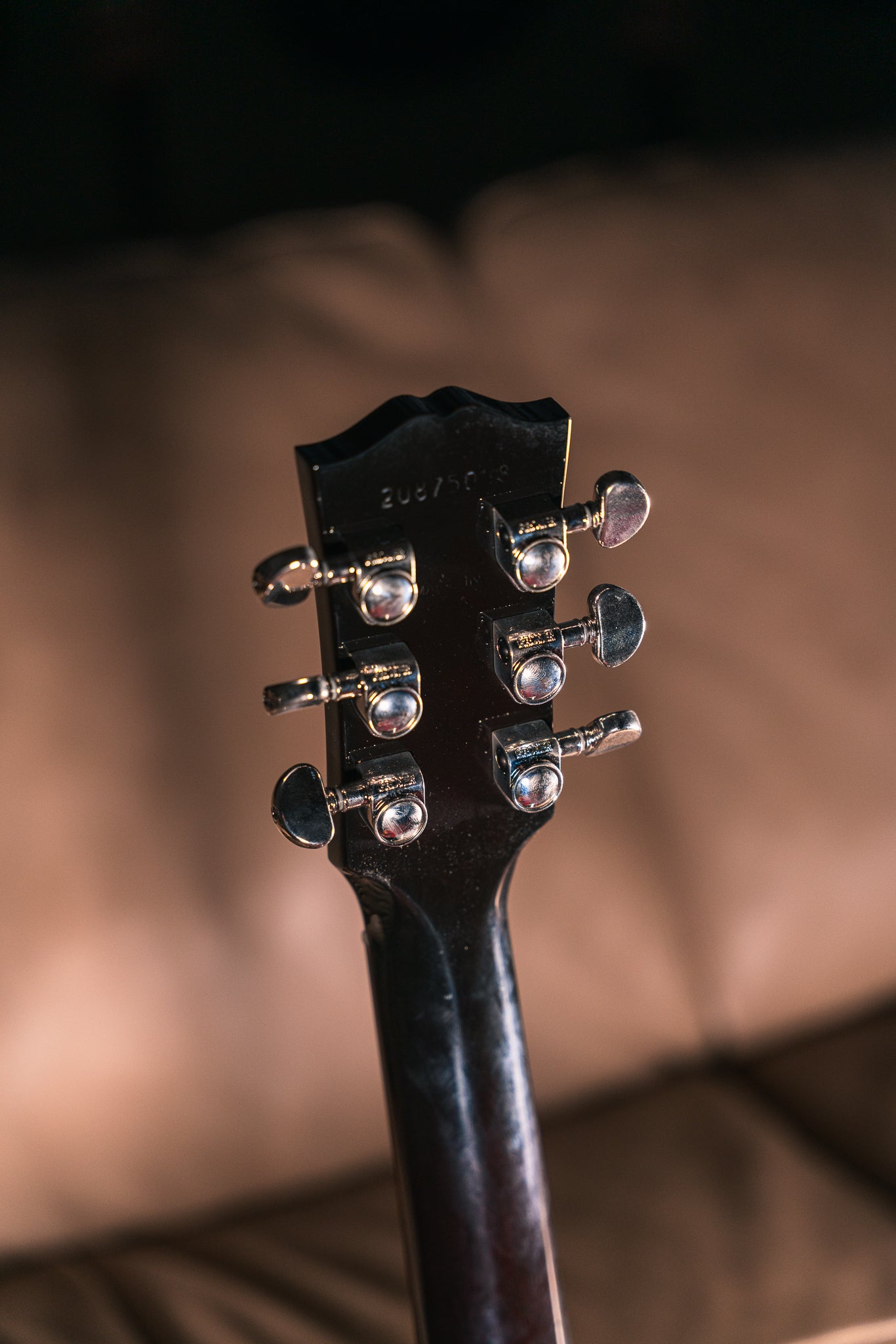 Gibson J-45 Standard in Vintage Sunburst