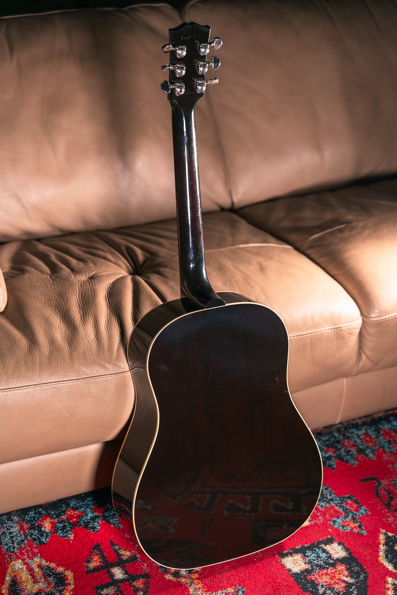 Gibson J-45 Standard in Vintage Sunburst
