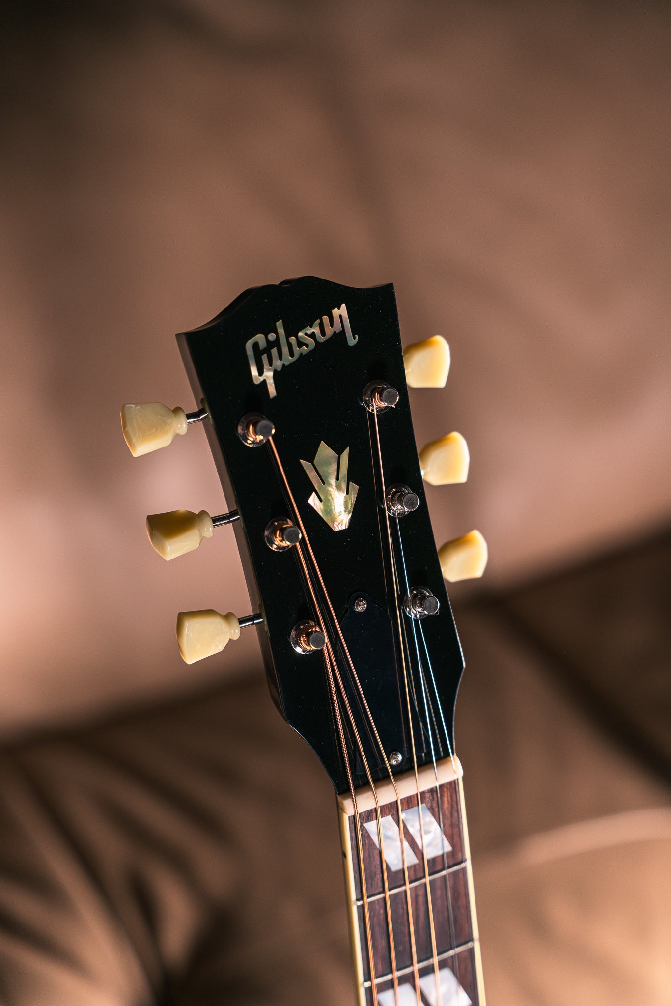 Gibson J-185 Original in Vintage Sunburst