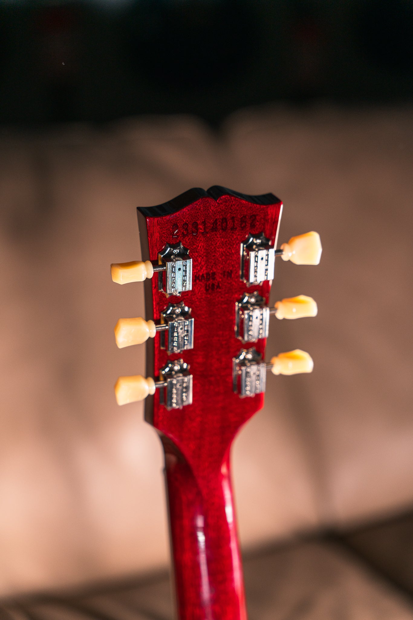 Gibson Les Paul Studio in Wine Red