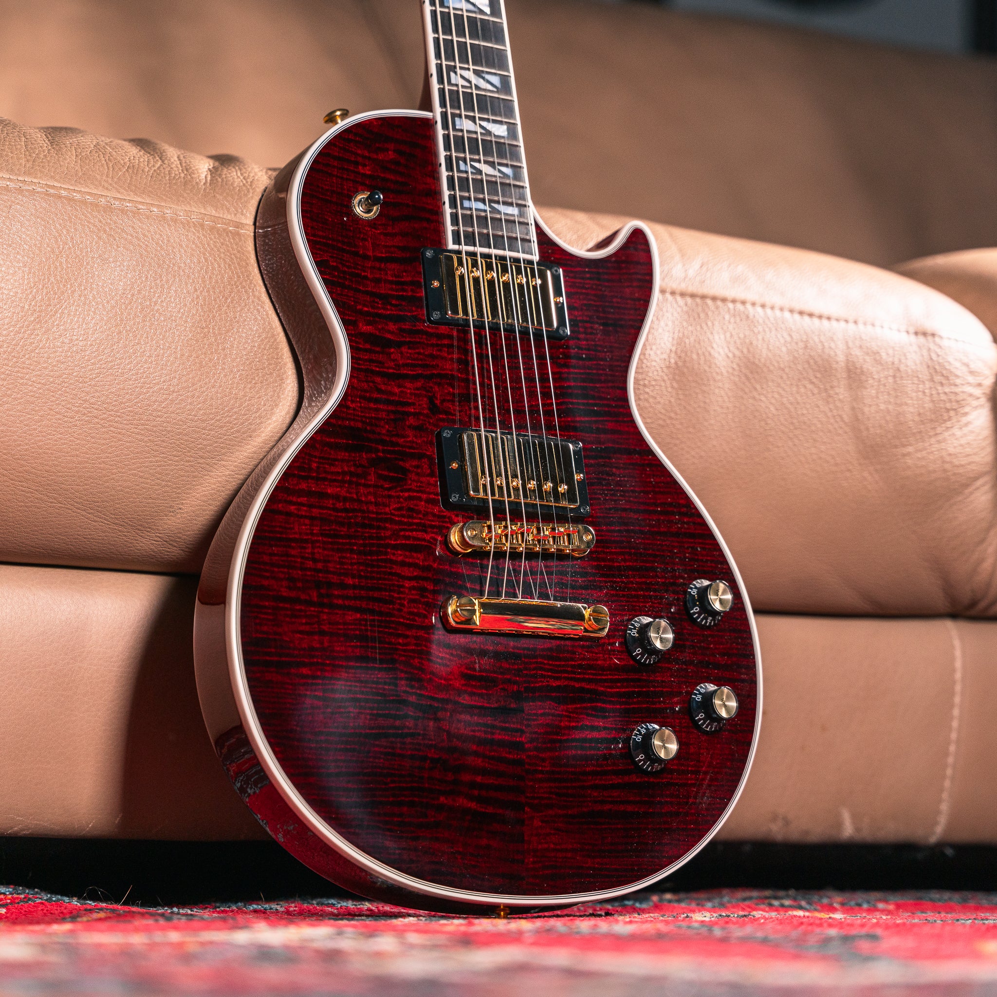 Gibson Les Paul Supreme in Wine Red