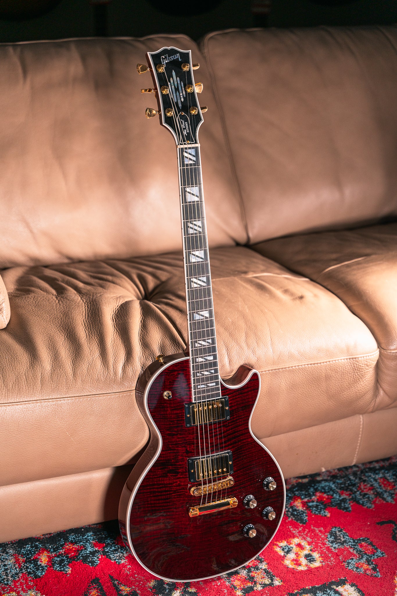 Gibson Les Paul Supreme in Wine Red