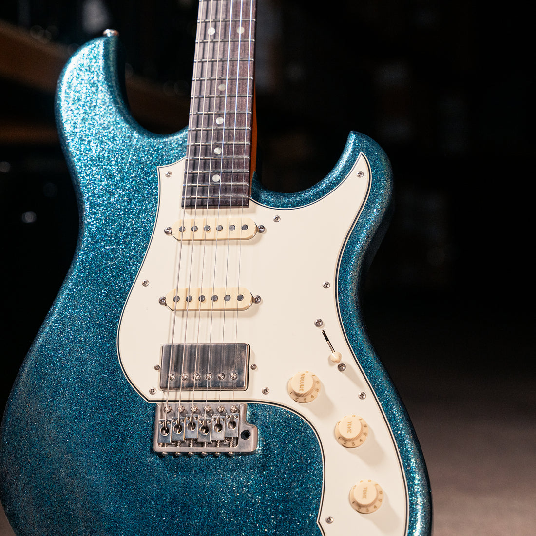 <em><strong>Customizability</strong></em>