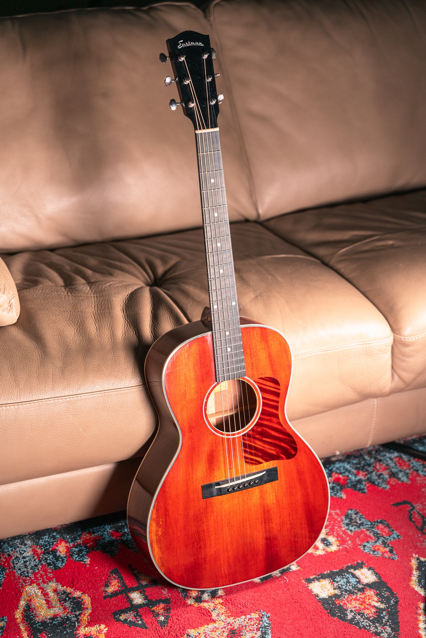 Eastman E10OOSS/V, Pre-Owned