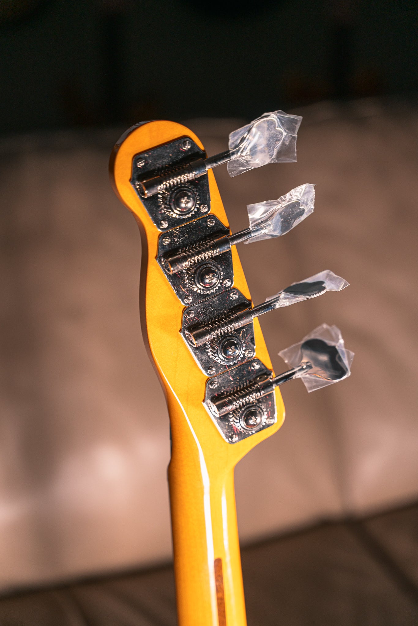Fender 75th Anniversary American Vintage II '51 Precision Bass in Butterscotch Blonde