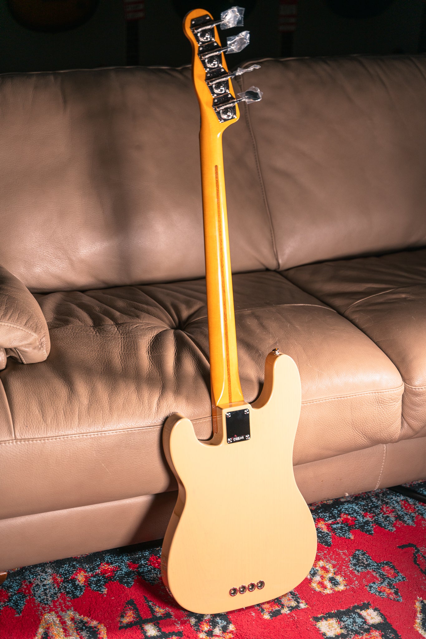 Fender 75th Anniversary American Vintage II '51 Precision Bass in Butterscotch Blonde
