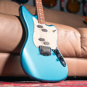 Fender - 2019 - Alternate Reality XII in Lake Placid Blue