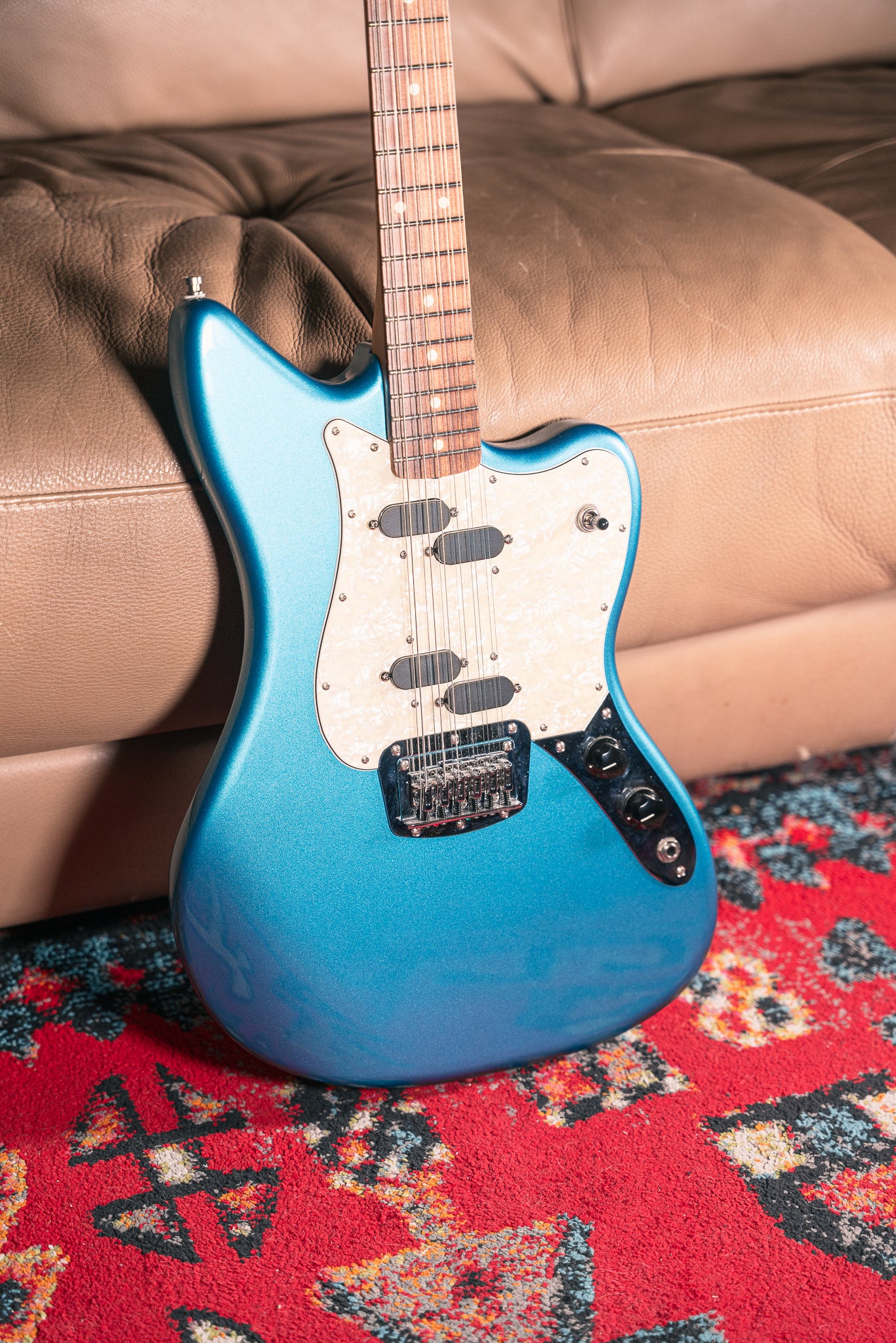 Fender - 2019 - Alternate Reality XII in Lake Placid Blue