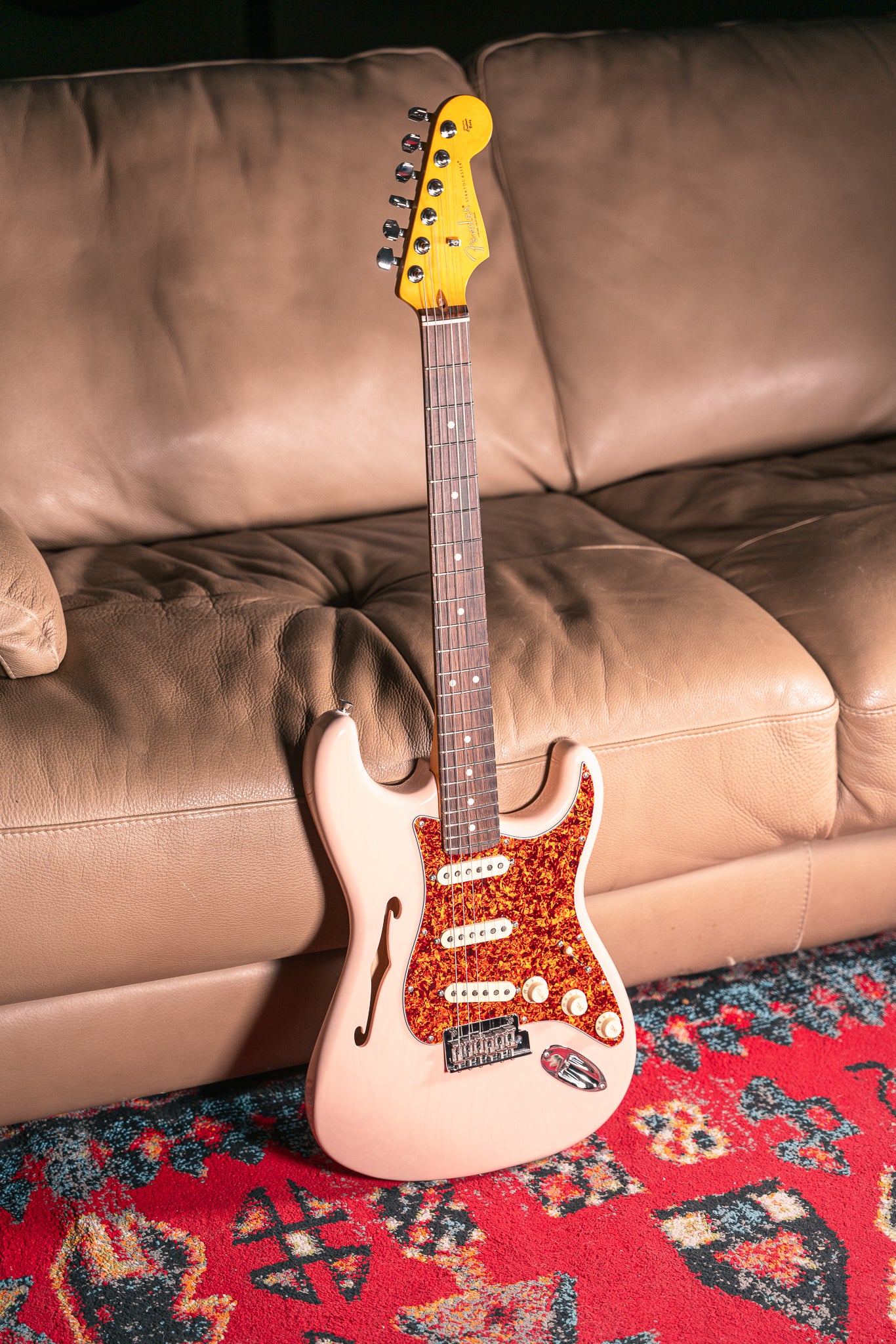Fender LTD American Professional II Stratocaster Thinline in Transparent Shell Pink
