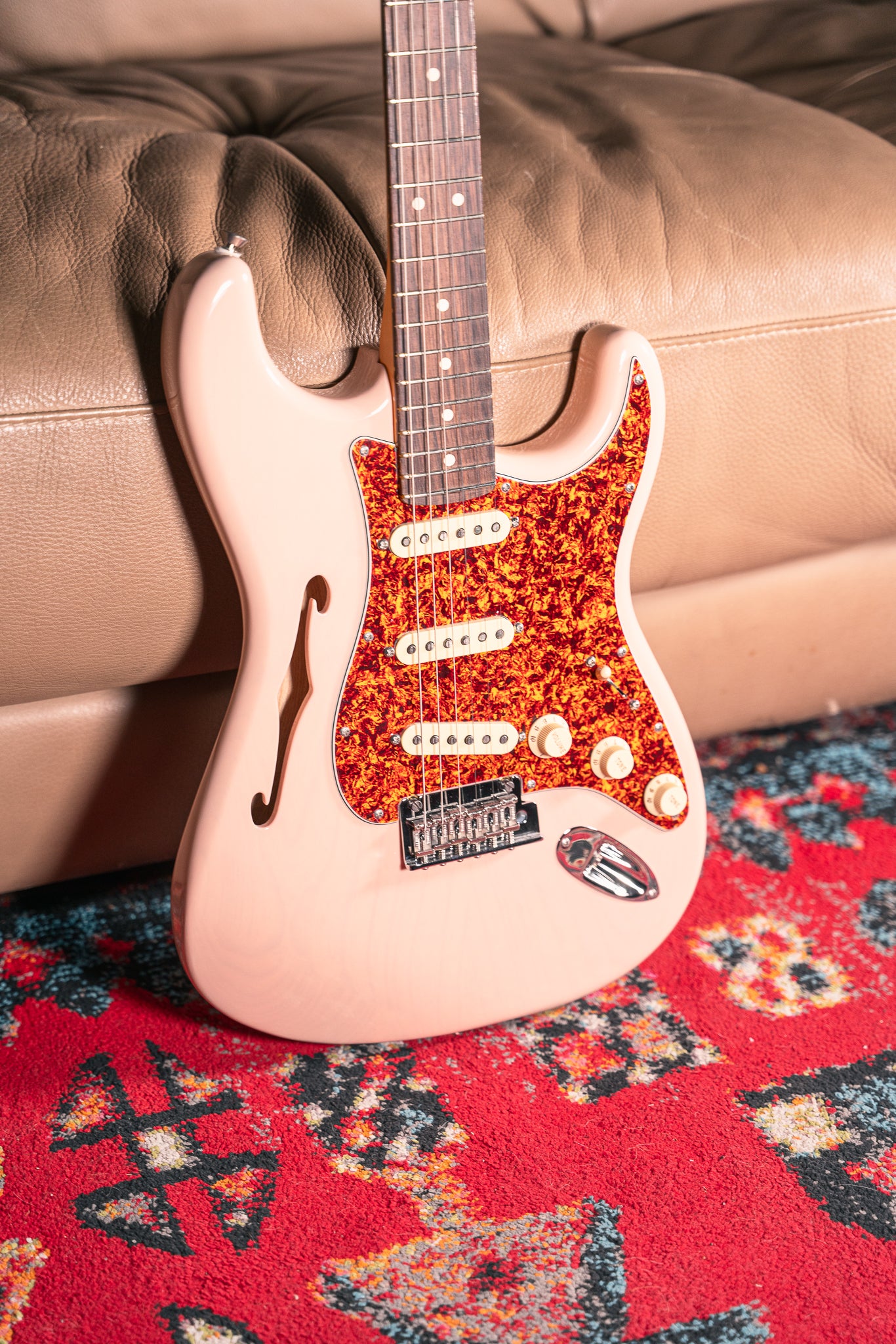 Fender LTD American Professional II Stratocaster Thinline in Transparent Shell Pink