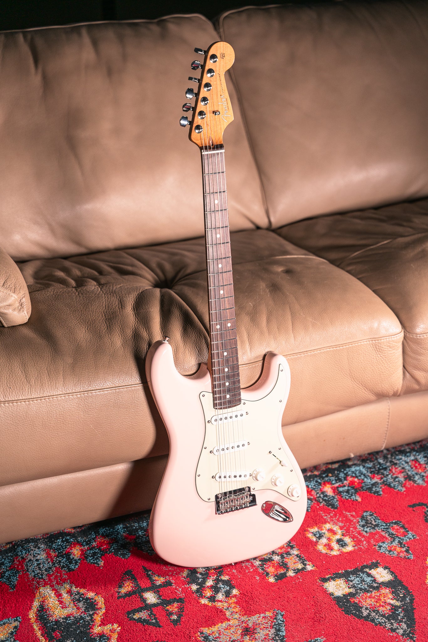 Fender LTD American Professional II Stratocaster in Shell Pink