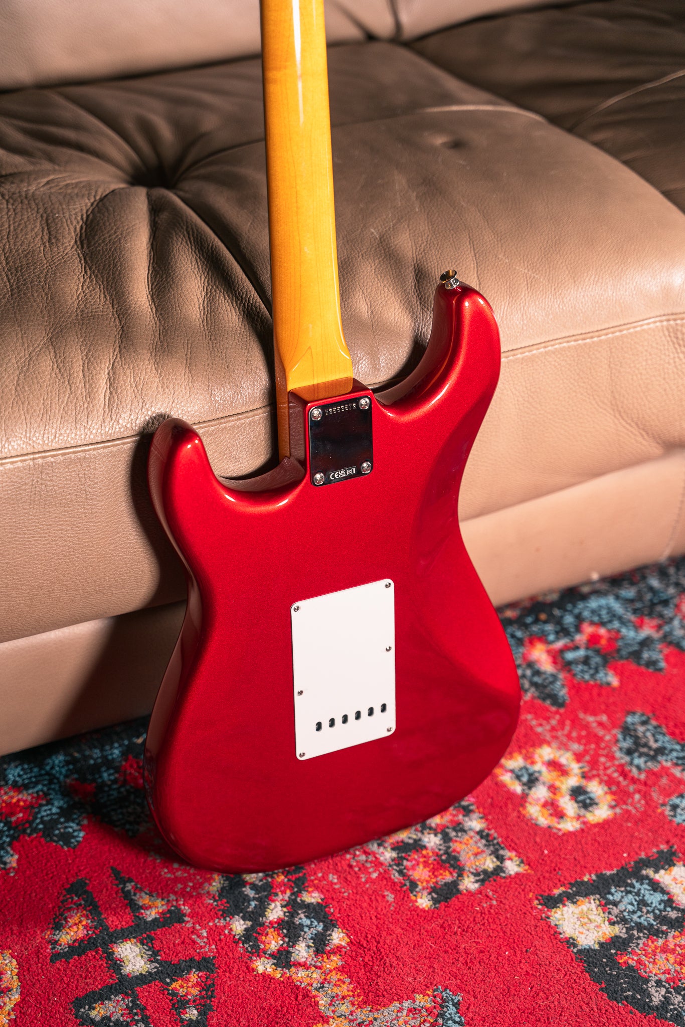 Fender American Vintage II '65 Stratocaster in Candy Apple Red