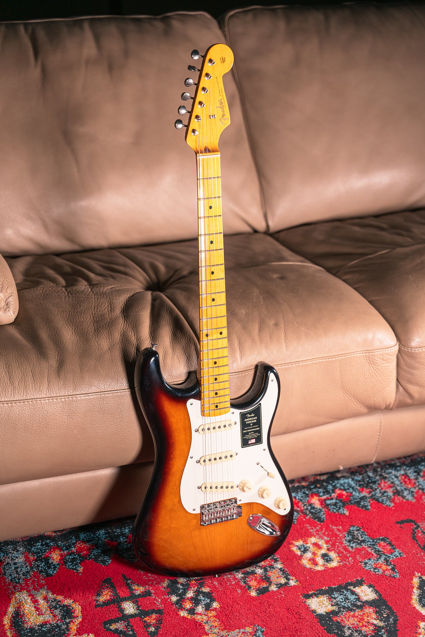 Fender American Vintage II '57 Stratocaster in 2-Color Sunburst