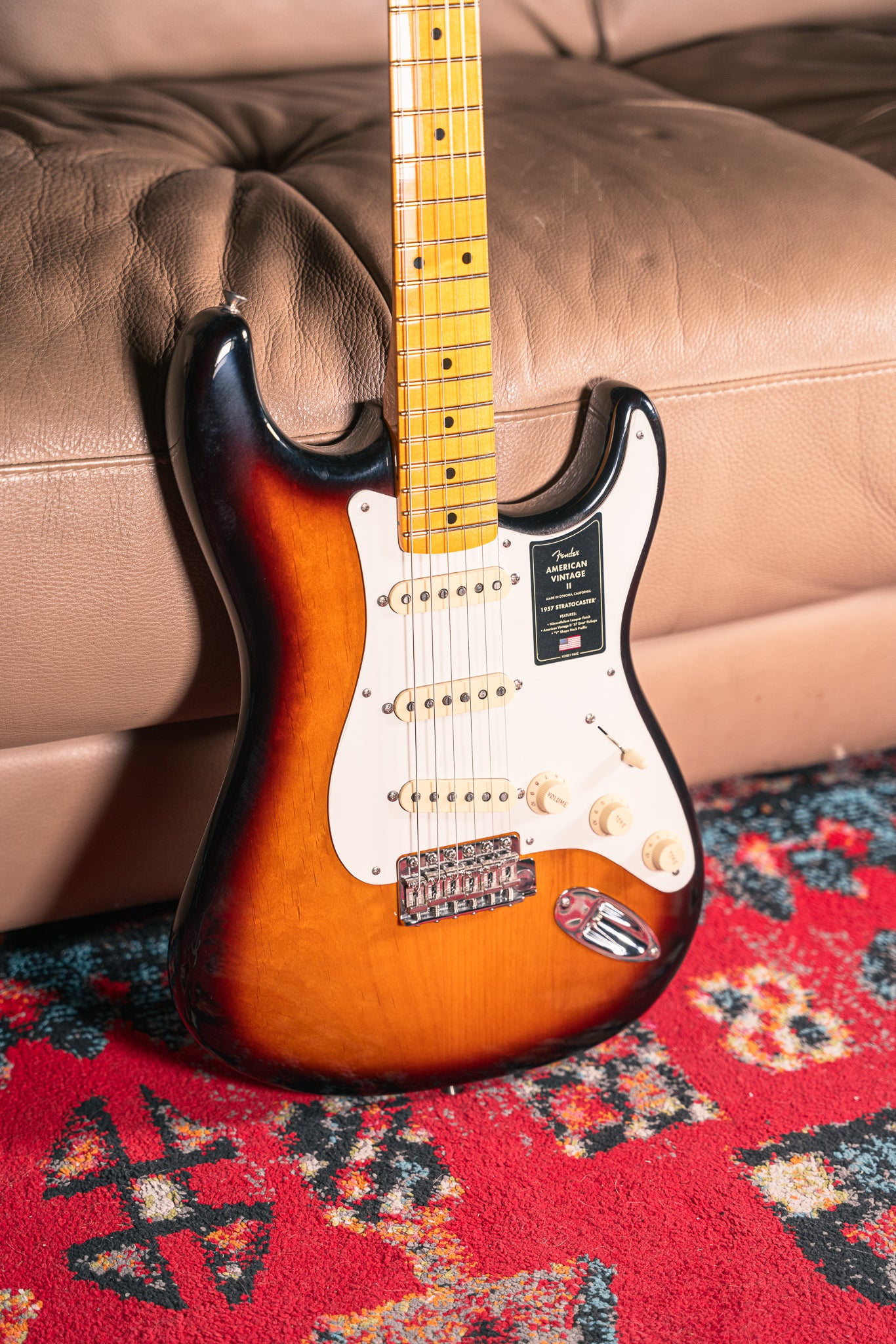 Fender American Vintage II '57 Stratocaster in 2-Color Sunburst