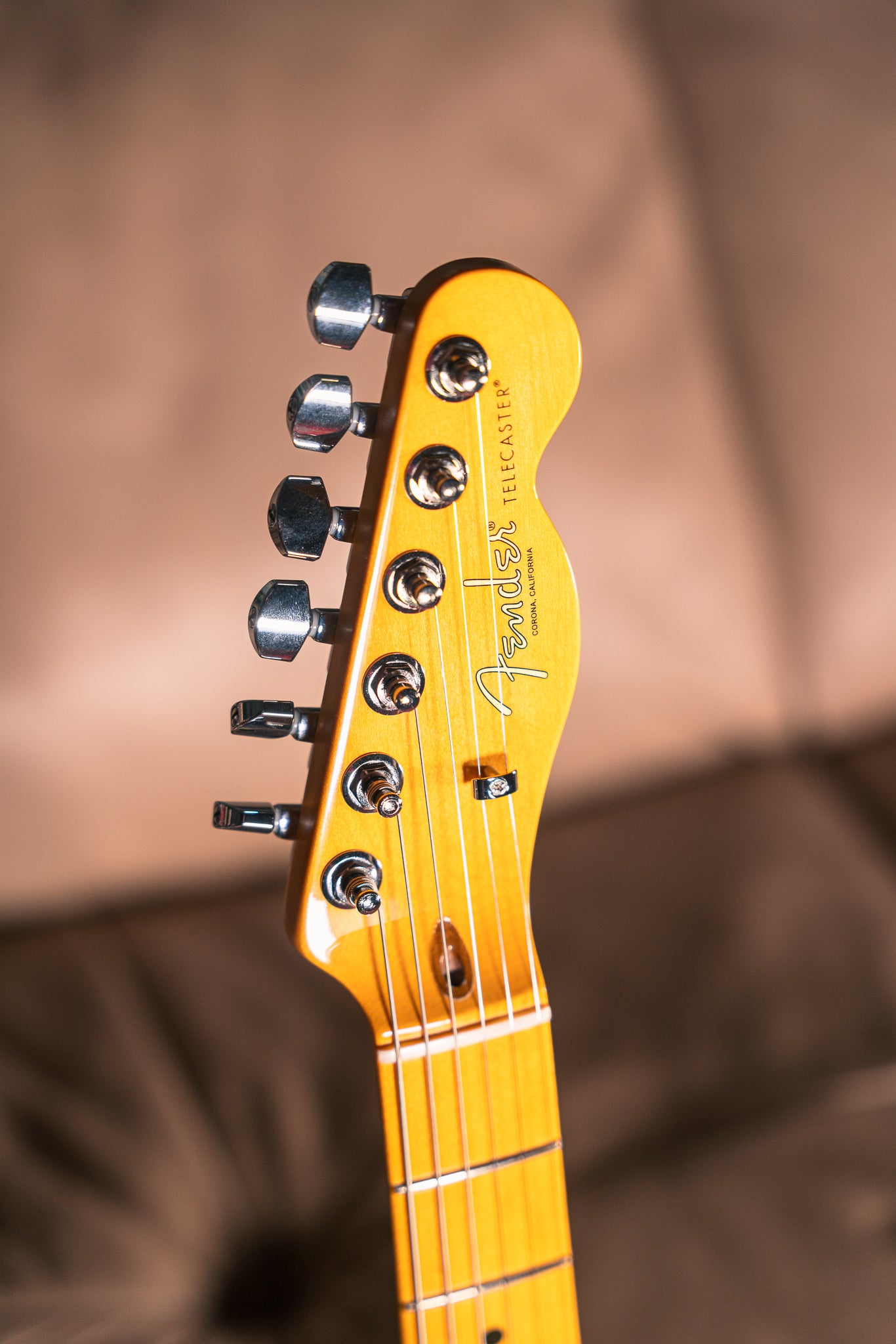 Fender LTD American Professional II Telecaster Thinline in White Blonde