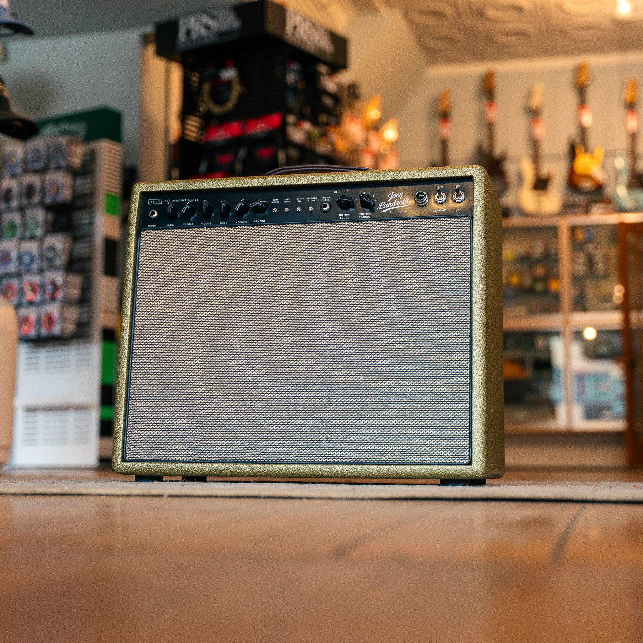 Revv D-25 - Joey Landreth Signature in Gold